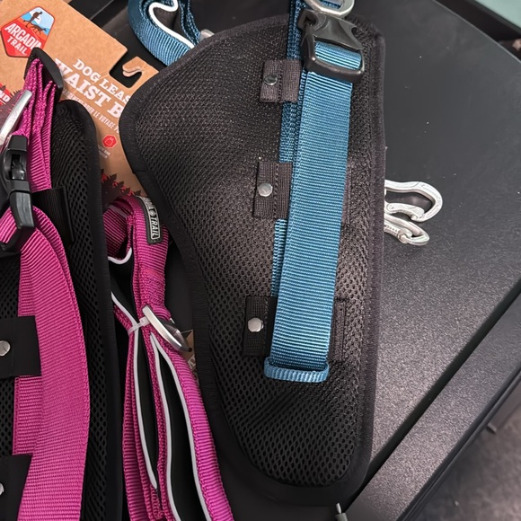 Dog leash and waist belt - Picture 7 of 9